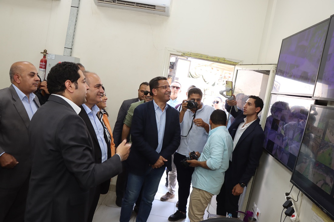 وفد المالية يتفقد المشروعات الخدمية والاستثمارية